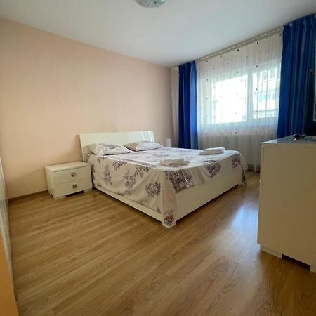 Appartamento Cerna Apartament Braşov Esterno foto