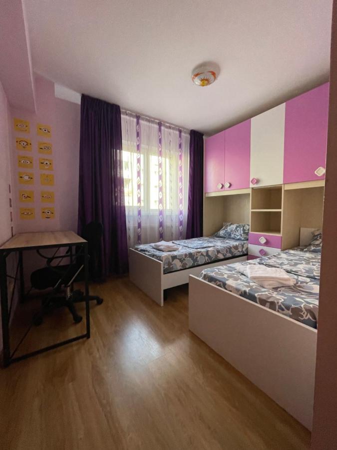 Appartamento Cerna Apartament Braşov Esterno foto